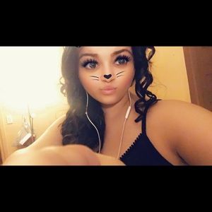 Meet your Posher, Nichole